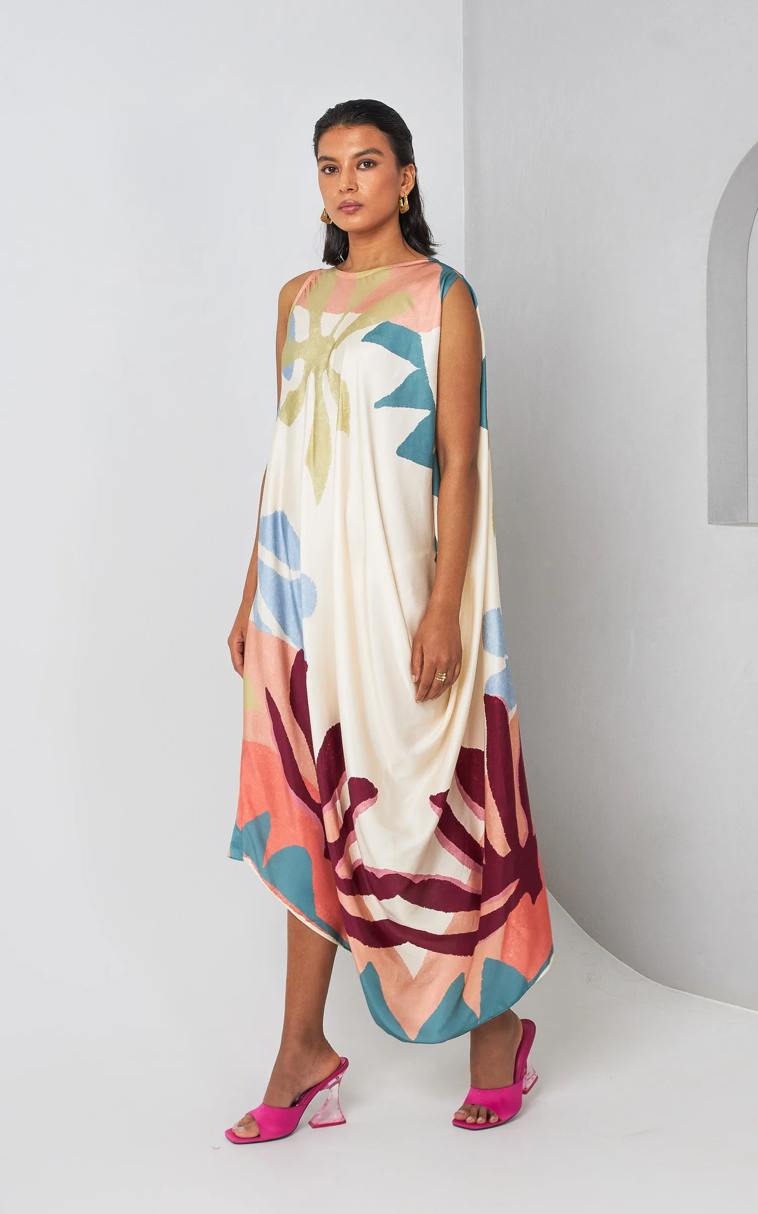 Abstract Floral Printed Sleeveless Drape