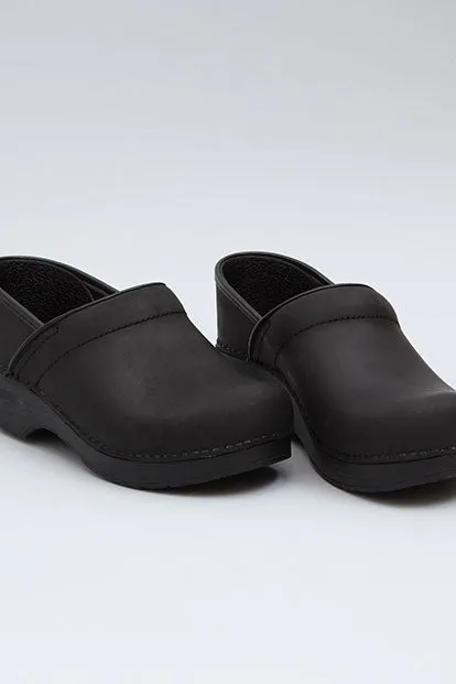 Professional Clog Black Oiled Leather (Unisex size scale)